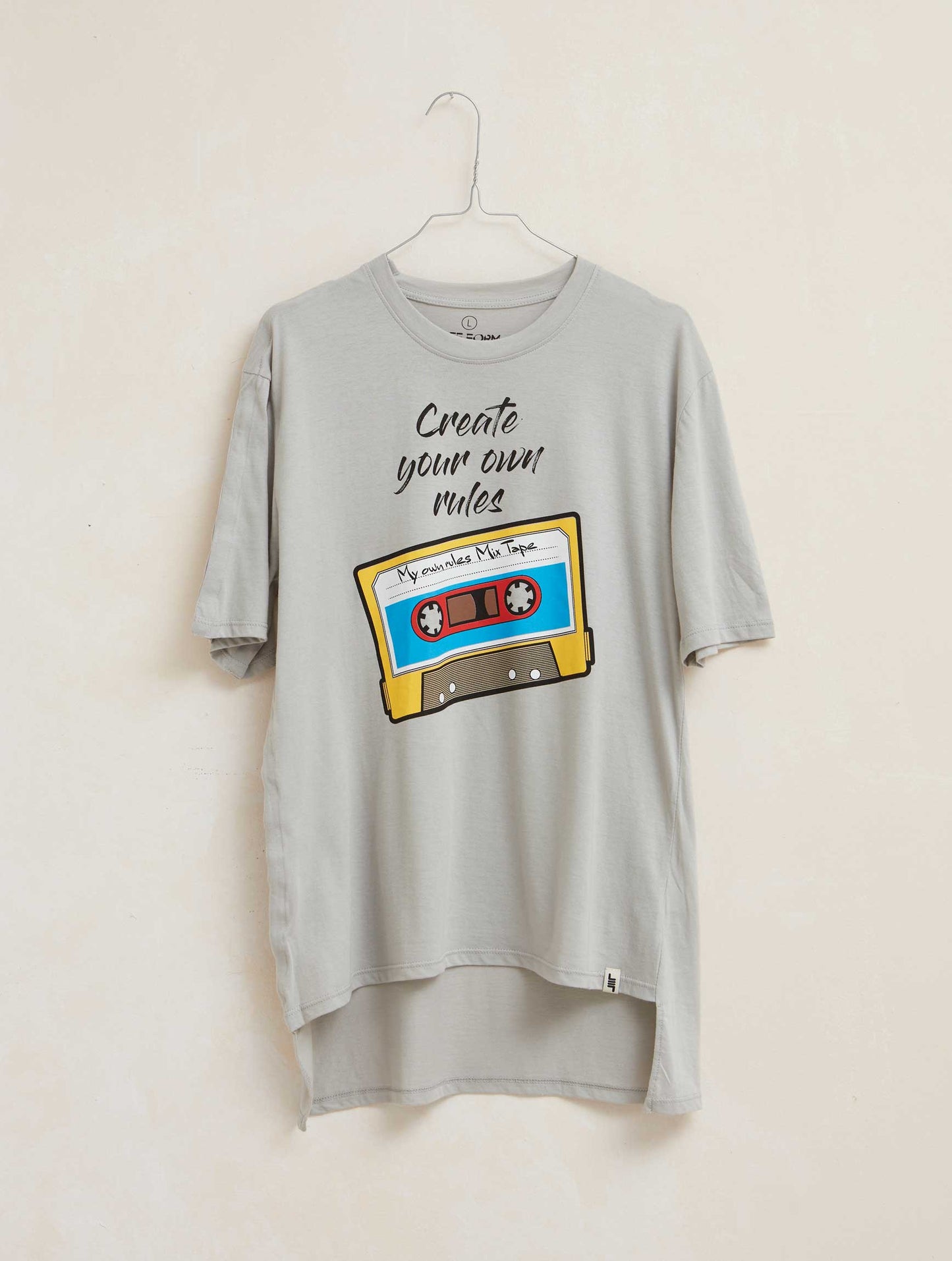 Camiseta hombre manga corta "CASSETTE" gris