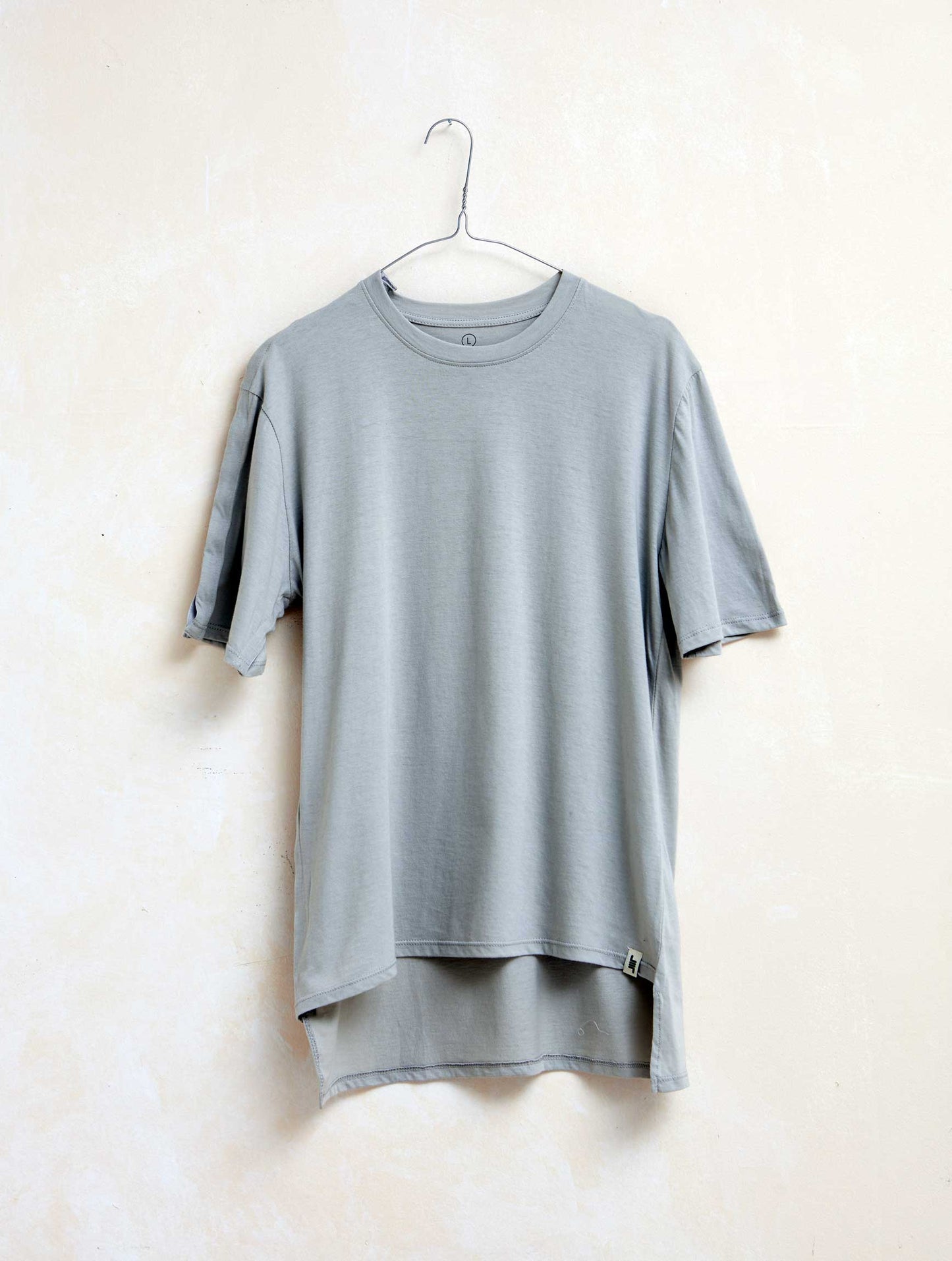 Camiseta hombre manga corta gris