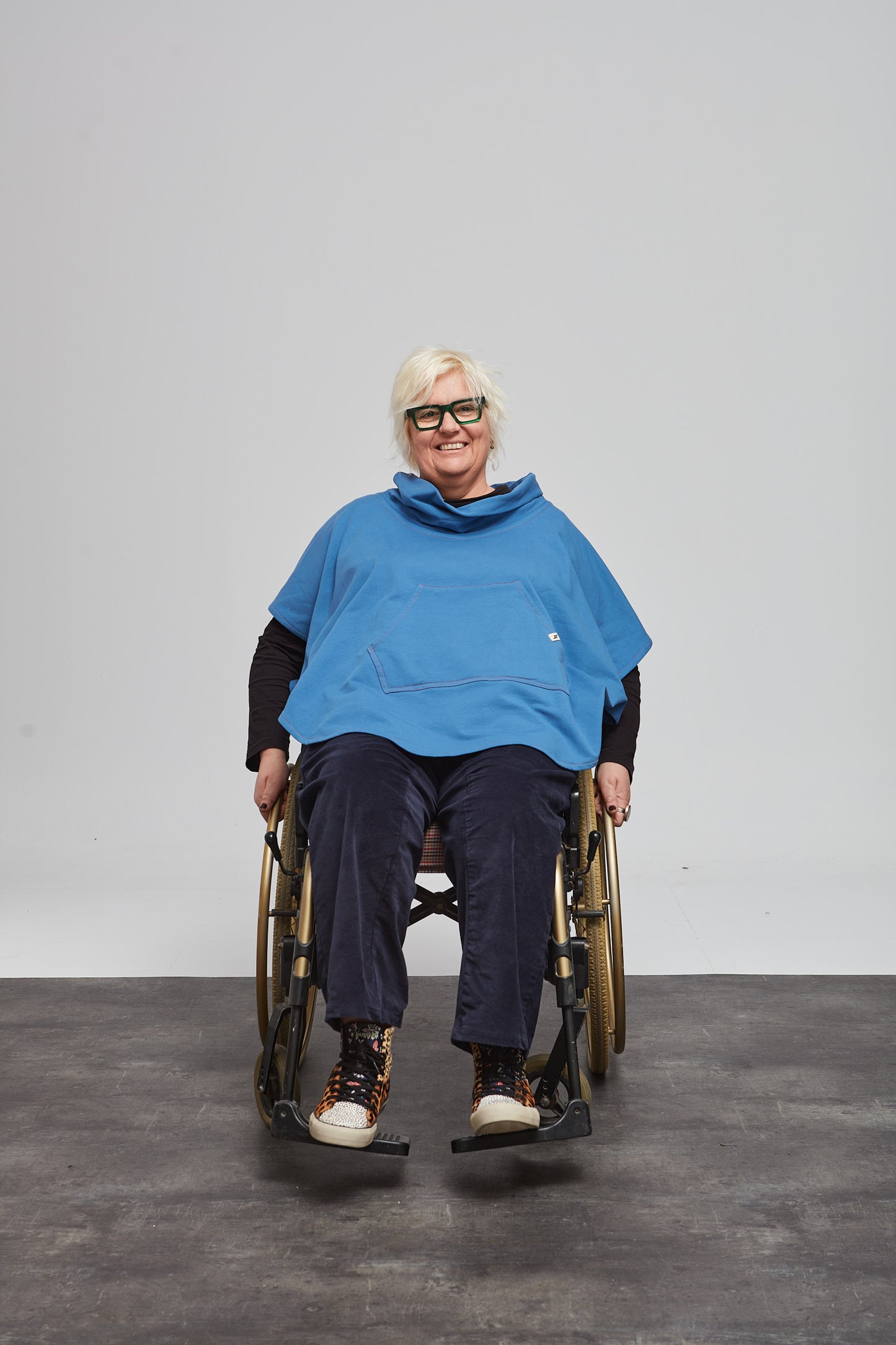 Capa OLIVIA tejido de sudadera azul
